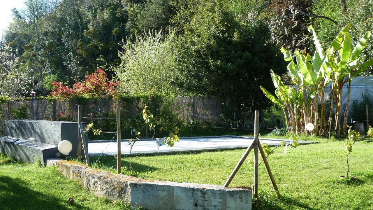 Le Pain De Lune Gite Et Chambre D'Hotes Avec Piscine Bourg-sur-Gironde Экстерьер фото